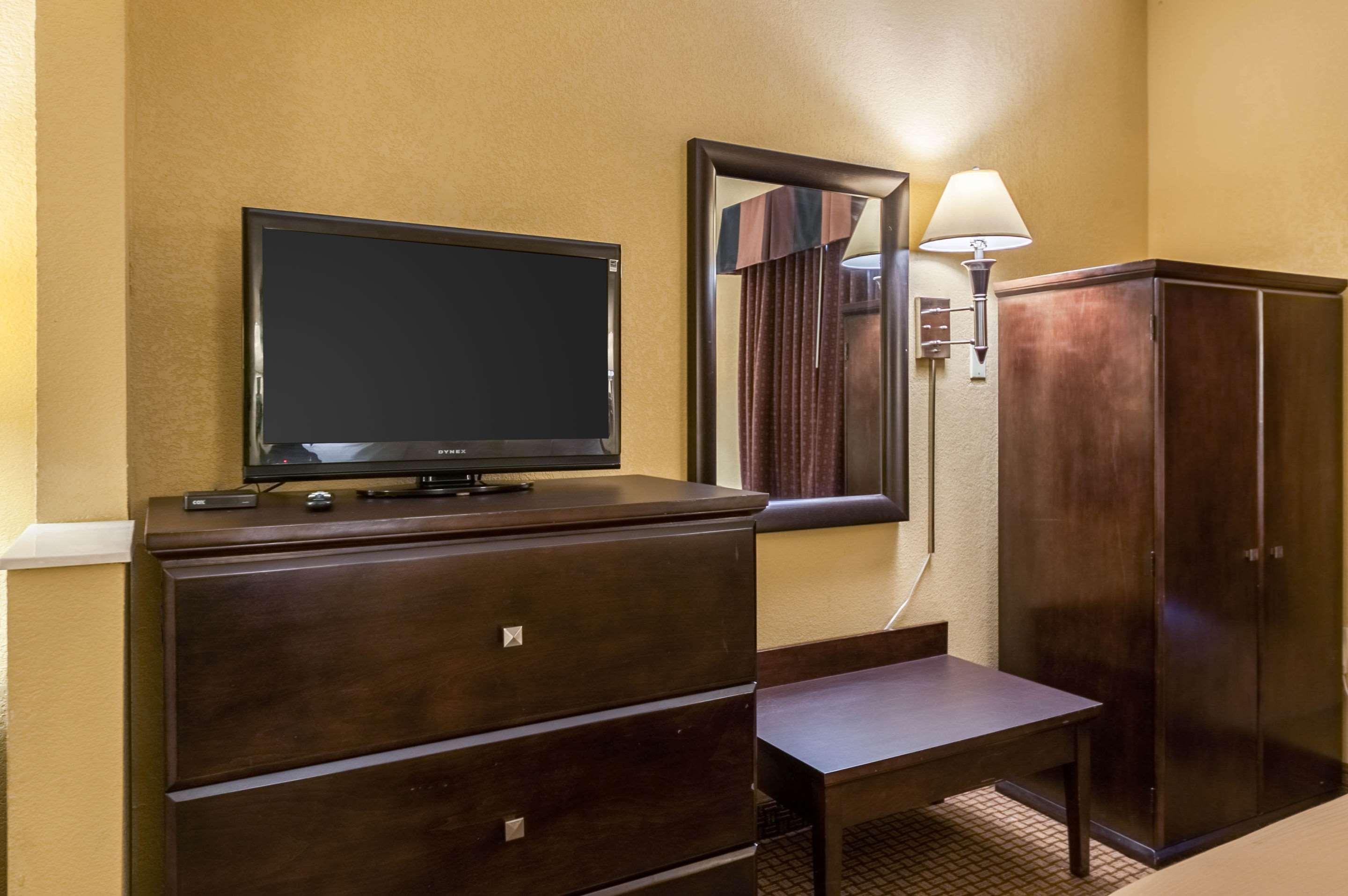 Quality Inn & Suites Лафайетт Экстерьер фото