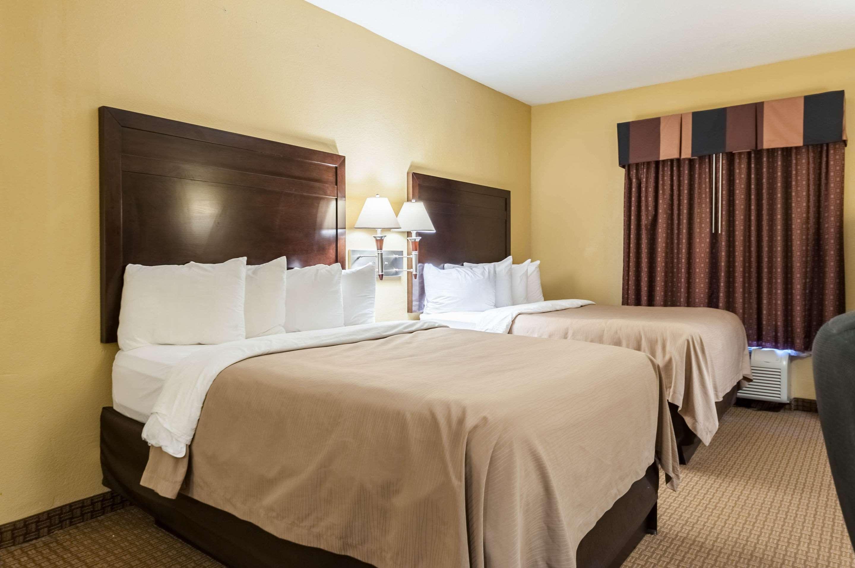 Quality Inn & Suites Лафайетт Экстерьер фото
