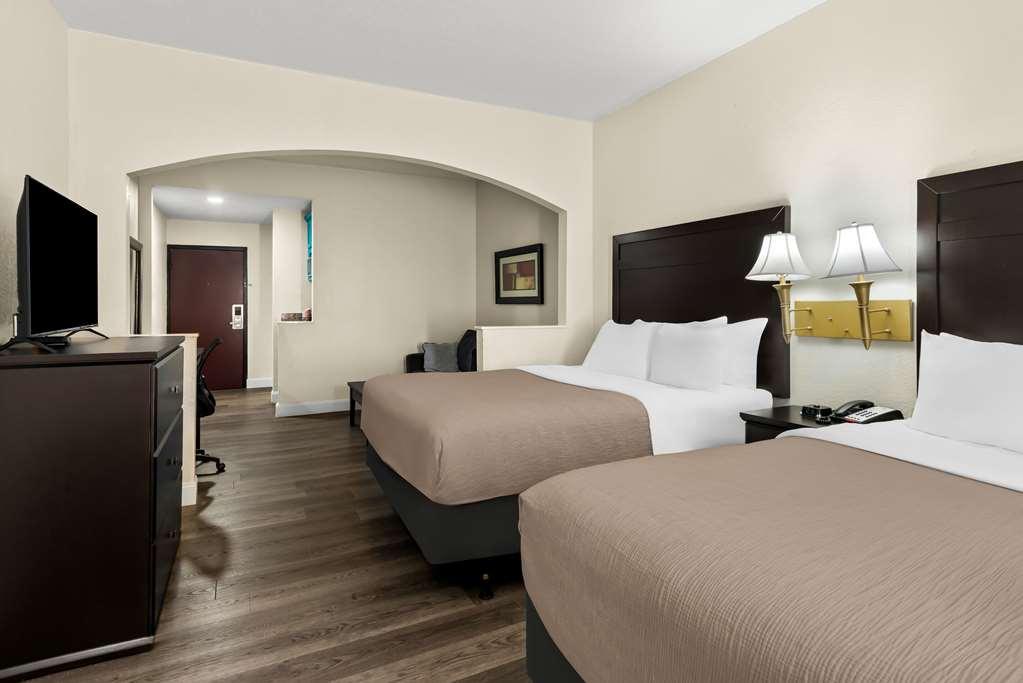 Quality Inn & Suites Лафайетт Номер фото