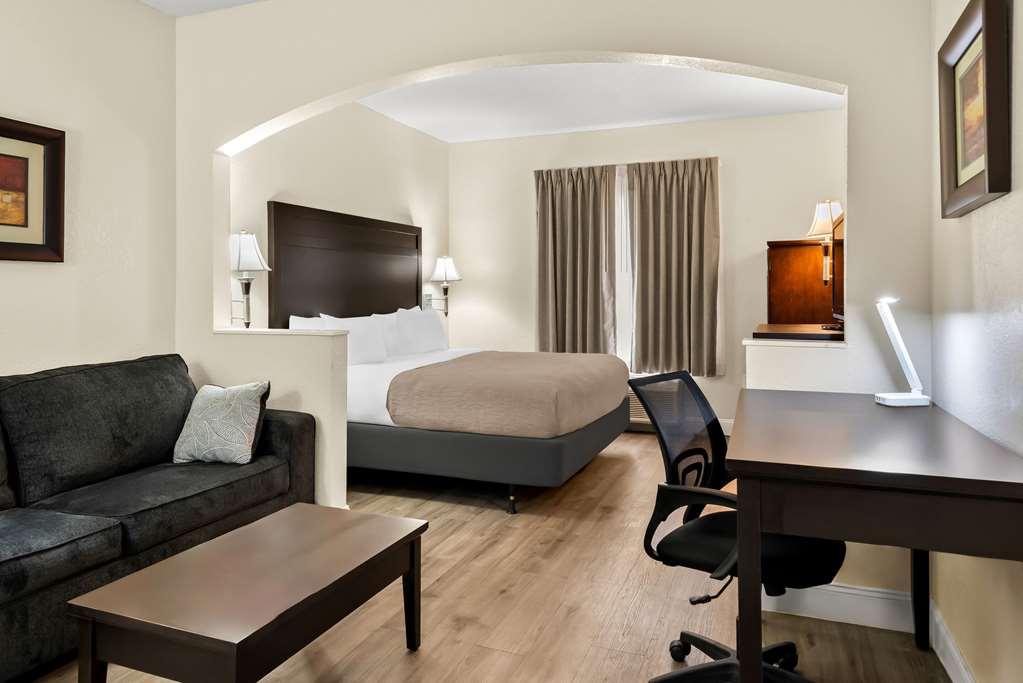 Quality Inn & Suites Лафайетт Номер фото