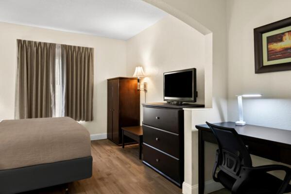 Quality Inn & Suites Лафайетт Экстерьер фото