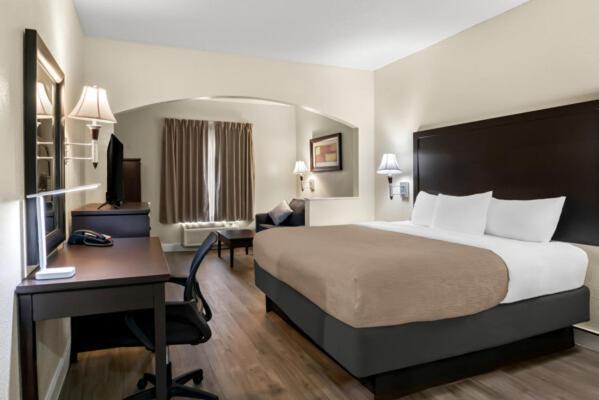 Quality Inn & Suites Лафайетт Экстерьер фото
